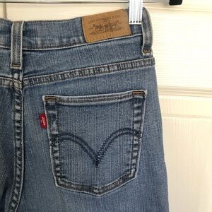 Vintage Lightwash Perfectly Slimming Bootcut Levi’s Jeans Size 6S